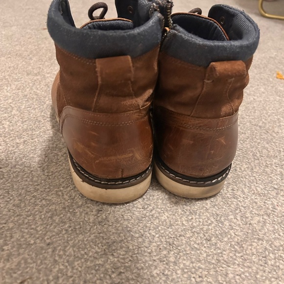 Men’s Crown Vintage Black and Brown Ankle Boots - Picture 3 of 6